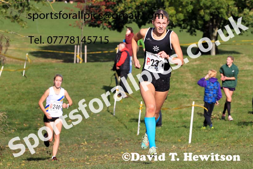 SWomens under-17s 2022 Northern Cross Country Relays, Graves Park, Sheffield. Photo: David T. Hewitson/Sports for All Pics